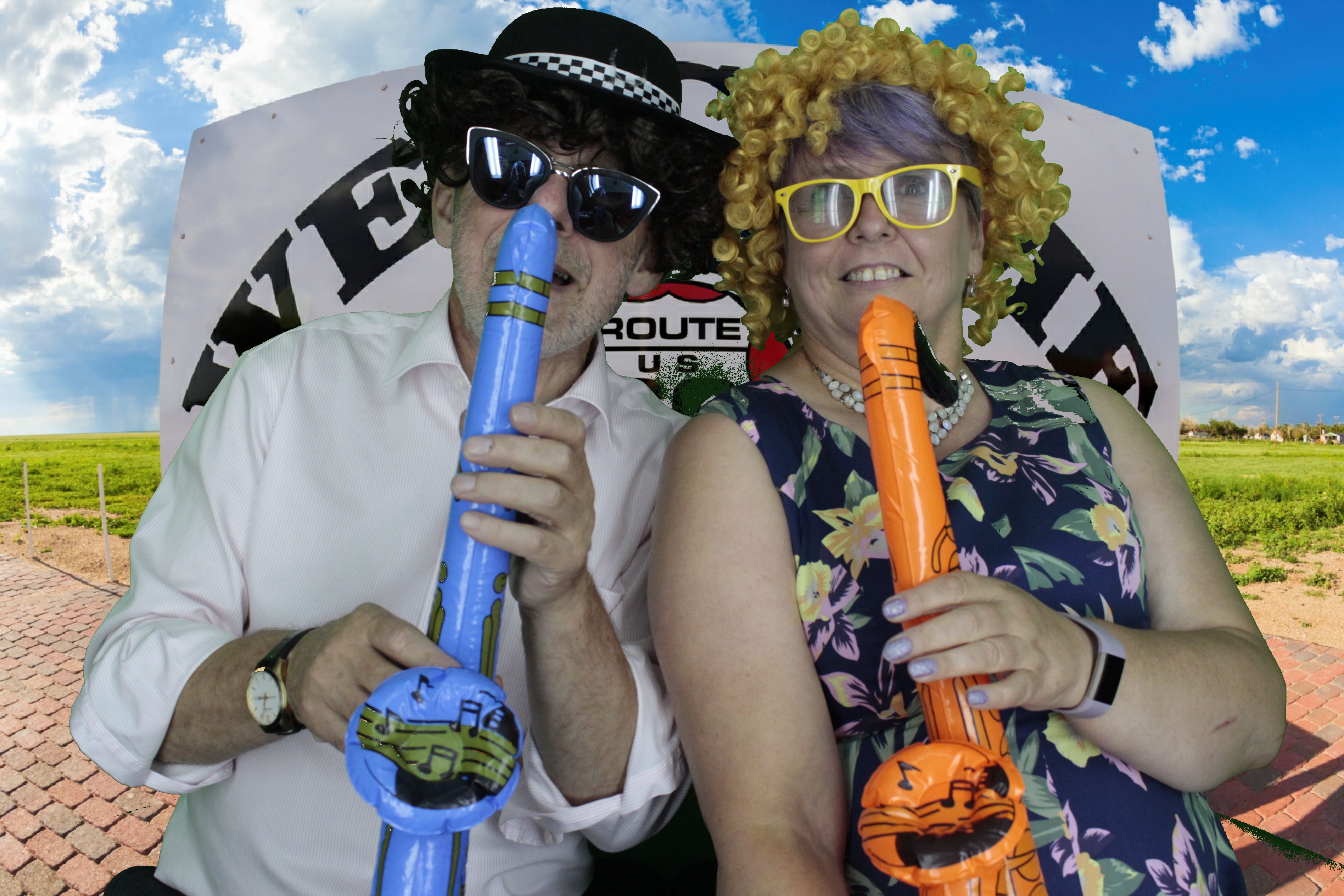 Mr & Mrs Brooks | View more photos from the event at gallery.myphotoboothexperience.co.uk/u/MyPhotoBoothExperienceLtd/Mr-Mrs-Brooks